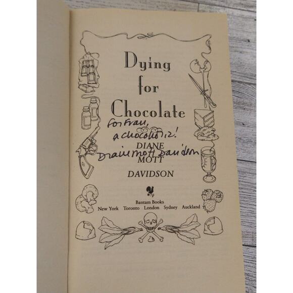 Dying for Chocolate by Diane Mott Davidson SIGNED Goldy Culinary Mystery PB - Picture 8 of 13